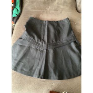 Brooks Brothers Red Fleece Wool Ruffled Skirt - Black - Size 4‎